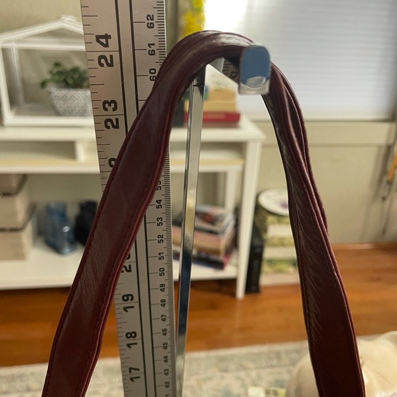 ♥️ UNIQUE ♥️ M. London Distressed Brown Leather Utility Tote NWOT 🫶🏻👜 - Picture 11 of 15